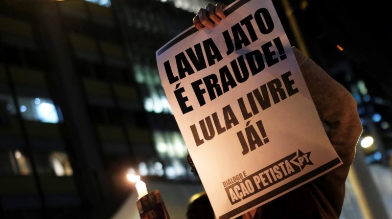 Οι δικηγόροι του Λούλα ζητούν την αποφυλάκισή του μετά τις αποκαλύψεις