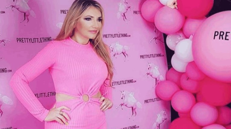 Το βιβλίο της πρώην "Μις Ιρλανδία" αφιερωμένο στις γυναίκες