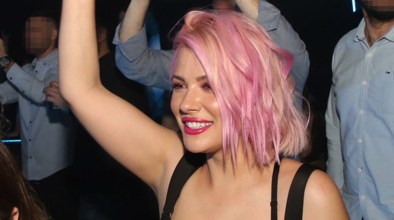 Τι τατουάζ έκανε η Λάουρα Νάργες;