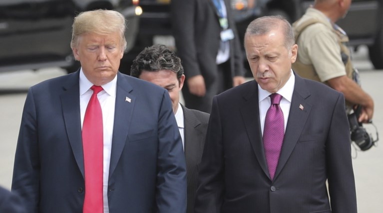 Bloomberg: Τρία πακέτα κυρώσεων κατά της Τουρκίας εξετάζουν οι ΗΠΑ