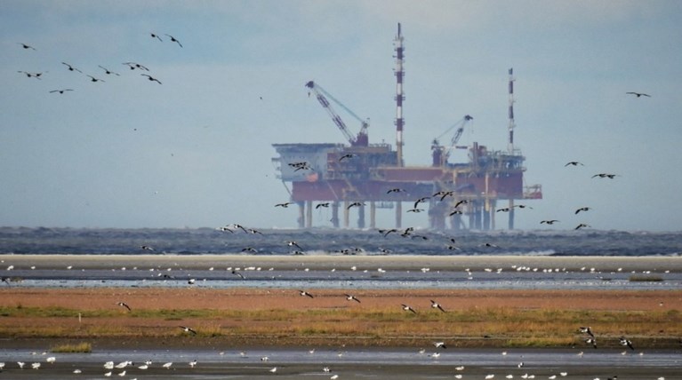 Πέφτουν οι υπογραφές με την Exxon για τα κοιτάσματα της Κρήτης