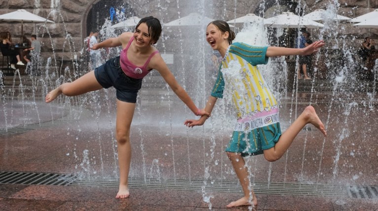 Πρωτοφανής καύσωνας πλήττει την Ευρώπη - Θερμοκρασίες ρεκόρ