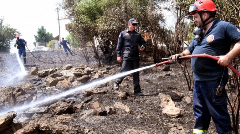 Ίσθμια: Υπό έλεγχο τέθηκε η φωτιά στην Κυρά Βρύση