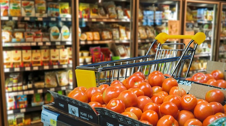 Νielsen: Φρέσκα προϊόντα και είδη bazaar «τρέχουν» στο ελληνικό λιανεμπόριο