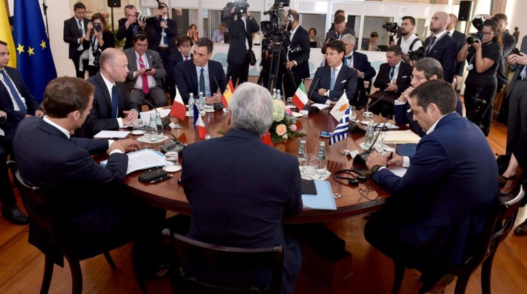 Ο Σάντσεθ θα εκπροσωπήσει τον Αλ. Τσίπρα στο Ευρωπαϊκό Συμβούλιο
