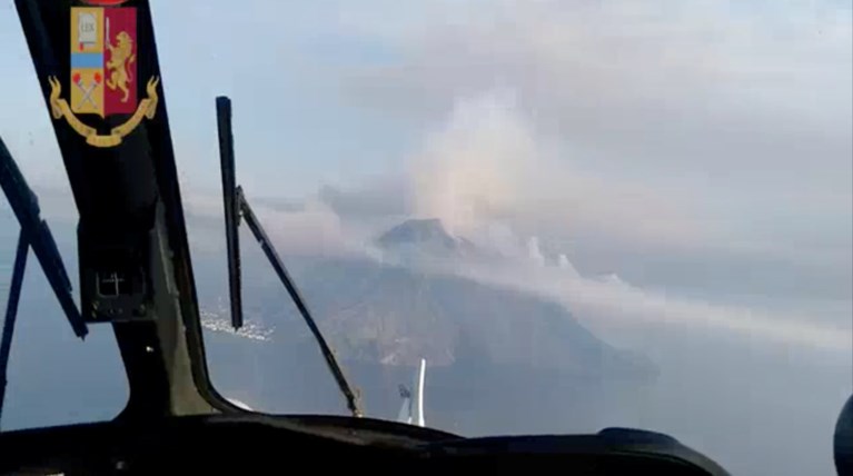 Ιταλία: Ενεργοποιήθηκε το ηφαίστειο στο νησί Στρόμπολι