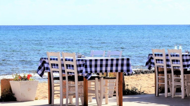 ΑΑΔΕ: Λουκέτα από 48 ώρες έως και 10 ημέρες, σε καταστήματα-επιχειρήσεις