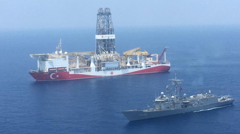 Η Τουρκία τουιτάρει τις γεωτρήσεις στην Κύπρο