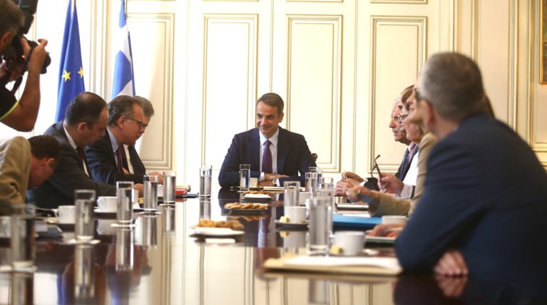 Ευρεία σύσκεψη στο Μαξίμου για το μεταναστευτικό