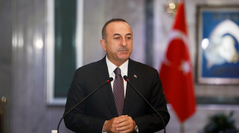 Στα Σκόπια για διήμερη επίσκεψη ο Τούρκος ΥΠΕΞ Τσαβούσογλου