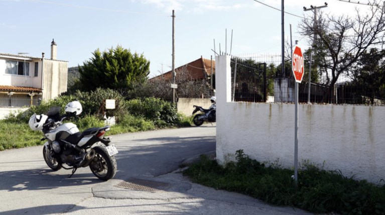 Βόλος: Πα-τέρας και 81χρονος θώπευαν την 15χρονη κόρη του με αναπηρία