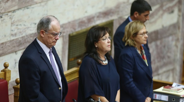 Βουλή: Ενός λεπτού σιγή στη μνήμη των νεκρών στο Μάτι