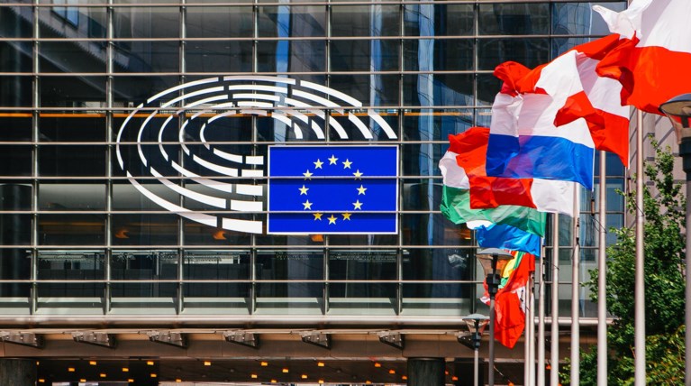 Η Ελλάδα πρώτη χώρα σε επενδύσεις από το σχέδιο Γιούνκερ