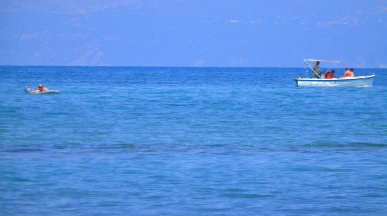 Υψηλές θερμοκρασίες, τοπικές βροχές και μποφόρ στο Αιγαίο