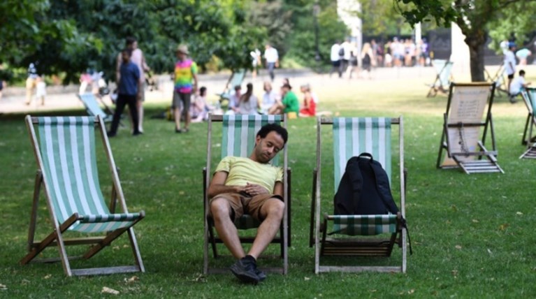 Η Βρετανία κατέρριψε το ρεκόρ ζέστης της χώρας