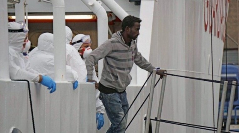 Πράσινο φως για την αποβίβαση 16 ανήλικων μεταναστών από το Gregoretti