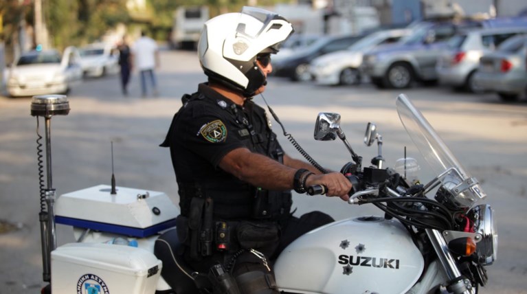 Συνελήφθη παρουσιαστής-μοντέλο για απόπειρα κλοπής κινητού στην Βασ. Σοφίας