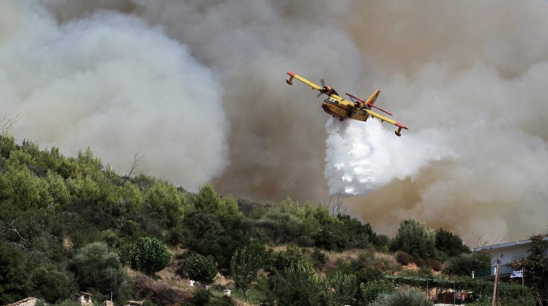 Δεκαοκτώ δασικές πυρκαγιές εκδηλώθηκαν σήμερα σε όλη την Ελλάδα