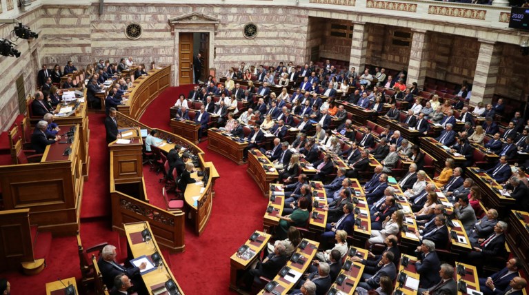 Στη Βουλή η ρύθμιση για κατάργηση του πανεπιστημιακού ασύλου