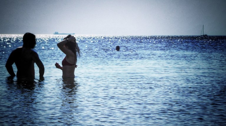 Πολύ υψηλές θερμοκρασίες στα ηπειρωτικά, βροχές στα ορεινά