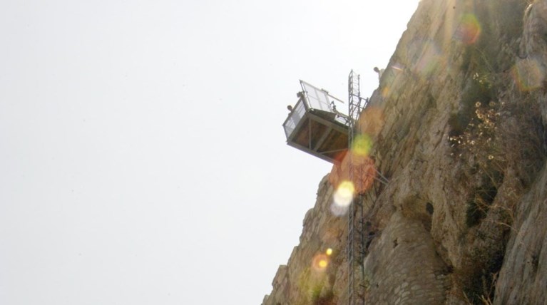 Η 15ετής περιπέτεια ενός ανελκυστήρα στην Ακρόπολη