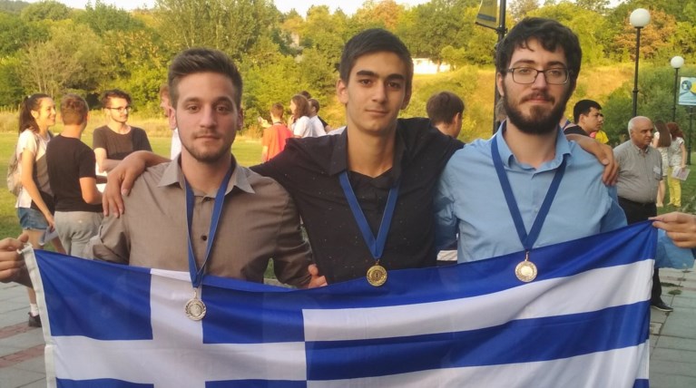 Σάρωσαν οι φοιτητές του Πανεπιστημίου Αθηνών στον Μαθηματικό Διαγωνισμό