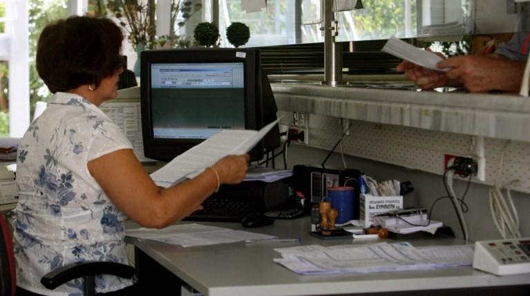 Συγχωνεύσεις εφοριών σε Αττική και Θεσσαλονίκη από τις αρχές του έτους