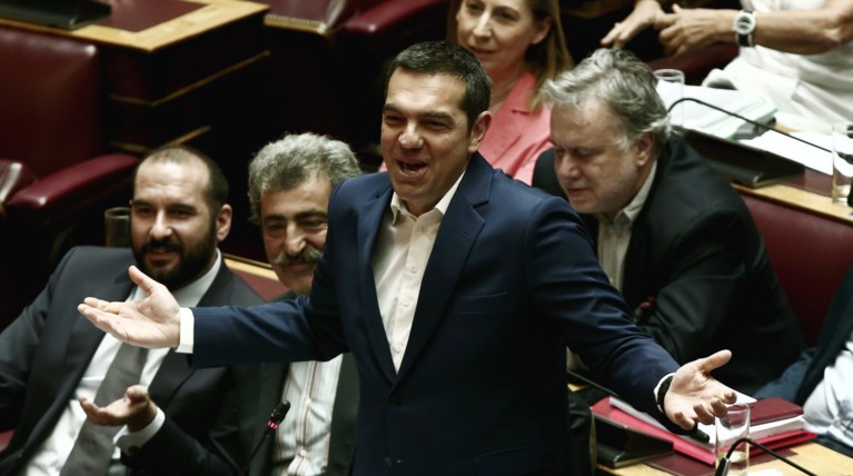 Ανάρτηση Τσίπρα μετά την αποχώρηση του ΣΥΡΙΖΑ από τη Βουλή