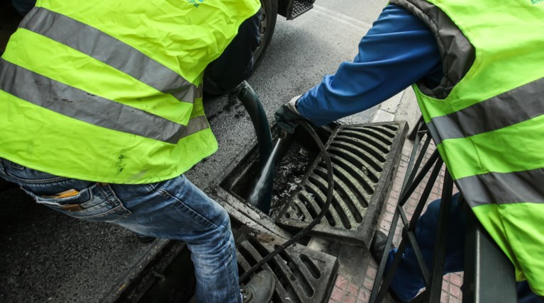 Πατέρας με γιο έπεσαν σε φρεάτιο στο Ρίο-Νεκρός ο πατέρας