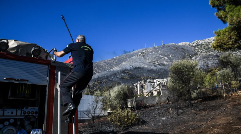 ΓΓ Πολιτικής Προστασίας : «Τεράστιο το μέτωπο με 20 μέτρα φλόγα»