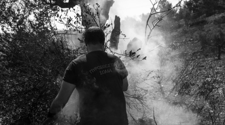 Εύβοια: Τρία μέτωπα στη φωτιά στην Ιστιαία,  ιδιαίτερα ισχυροί άνεμοι