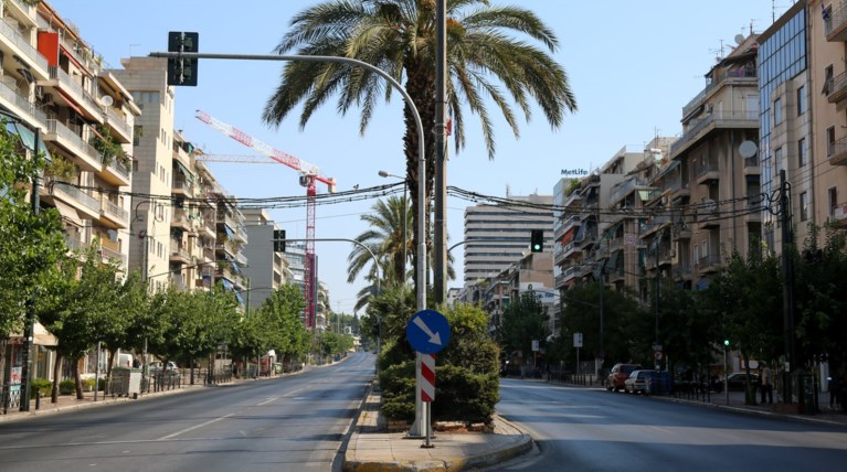 Αθήνα: Έρημη αλλά όμορφη πόλη και τον Δεκαπεντάυγουστο