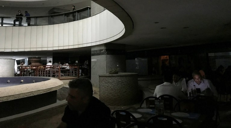 Νέο μπλακ άουτ στη Βενεζουέλα-Στο σκοτάδι πολλές συνοικίες