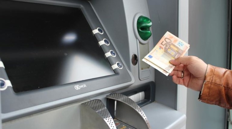 Τα 4 βήματα μετά την κατάργηση των capital controls