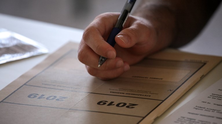 Η καθίζηση των δημοφιλών σχολών και τα απρόοπτα των βάσεων