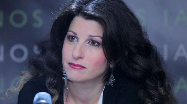 "Έλα ρε Ρέμο τεράστιε"- Η κόρη Ρασούλη τα χώνει για την εμφάνιση στη Λυρική