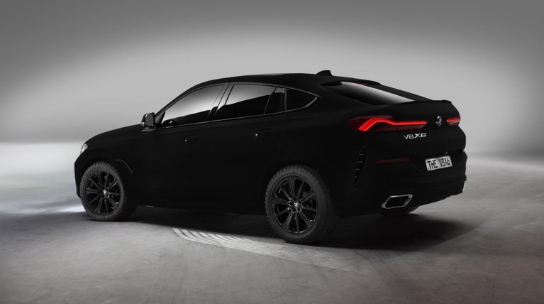 Η βαφή Vantablack της νέας BMW X6 λειτουργεί σαν μαύρη τρύπα!