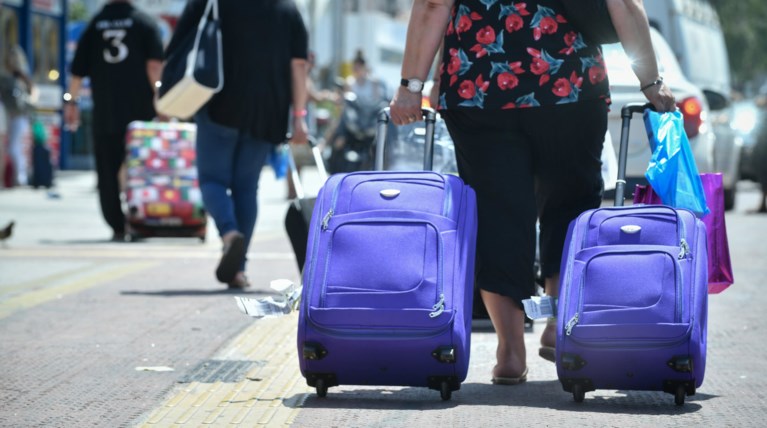 Επτά στους δέκα Έλληνες προτίμησαν διακοπές εντός συνόρων