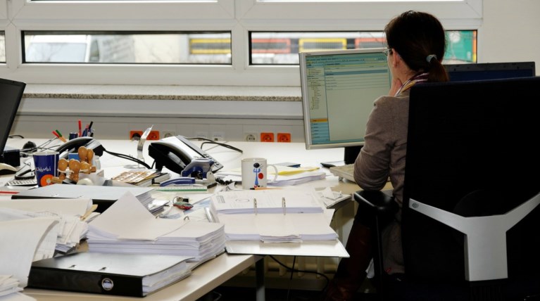 Νέα έρευνα της ΓΣΕΕ: Aπό το brain drain στο brain waste