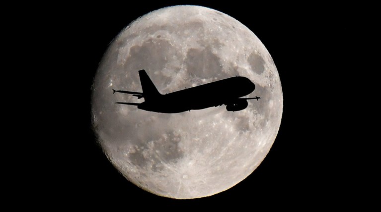 Το Σάββατο η μικρότερη πανσέληνος του 2019