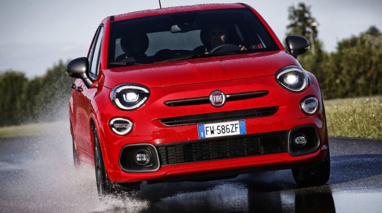Το Fiat 500X Sport είναι η …σκοτεινή πλευρά του 500X