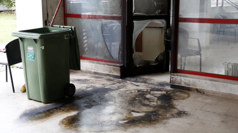 ΝΔ για τις επιθέσεις στα γραφεία της: Δεν θα φοβηθούμε