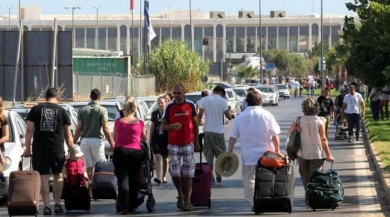 Ηράκλειο: Δεκάδες νέες συλλήψεις για πλαστογραφία, στο αεροδρόμιο