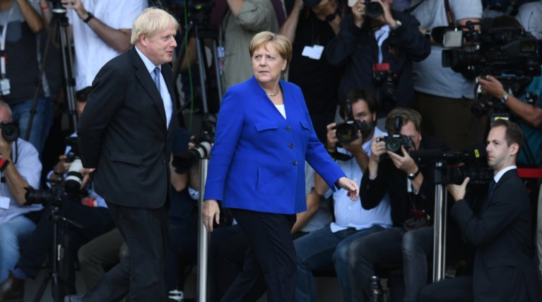 Brexit: Τηλεφωνικη συνομιλία Μέρκελ - Τζόνσον