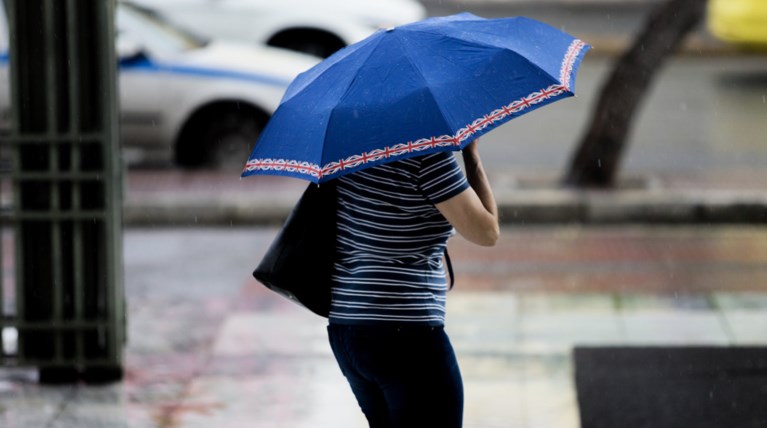 Αλλάζει ο καιρός, έρχονται βροχές και καταιγίδες