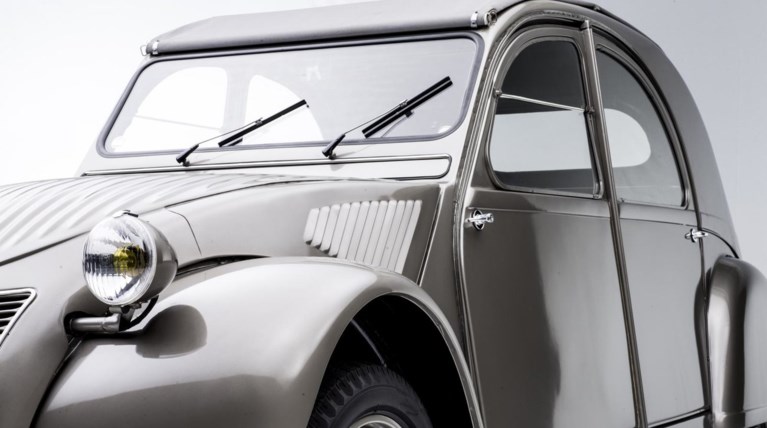 Εδώ μπορείς να δεις (και να ακούσεις) όλα τα Citroen από το 1919