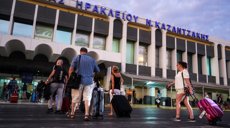 Κρήτη: Σύλληψη 35 αλλοδαπών για πλαστά ταξιδιωτικά έγγραφα