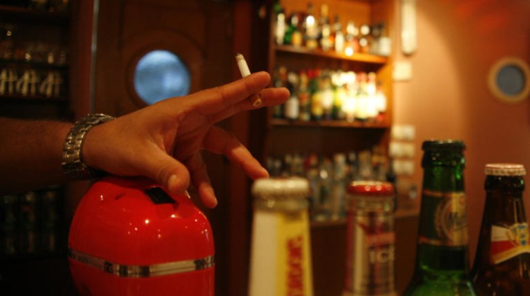 Τριψήφιος αριθμός για τις καταγγελίες του αντικαπνιστικού