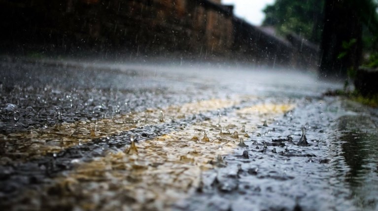 Θερμοκρασία έως 28 βαθμούς και σποραδικές βροχές στα δυτικά την Πέμπτη