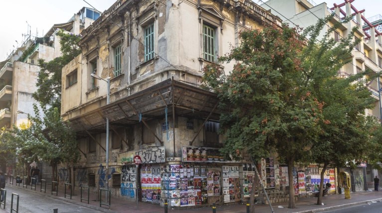 Στα πρότυπα εμπορικής επιχείρησης η «καβάτζα» της Πατησίων
